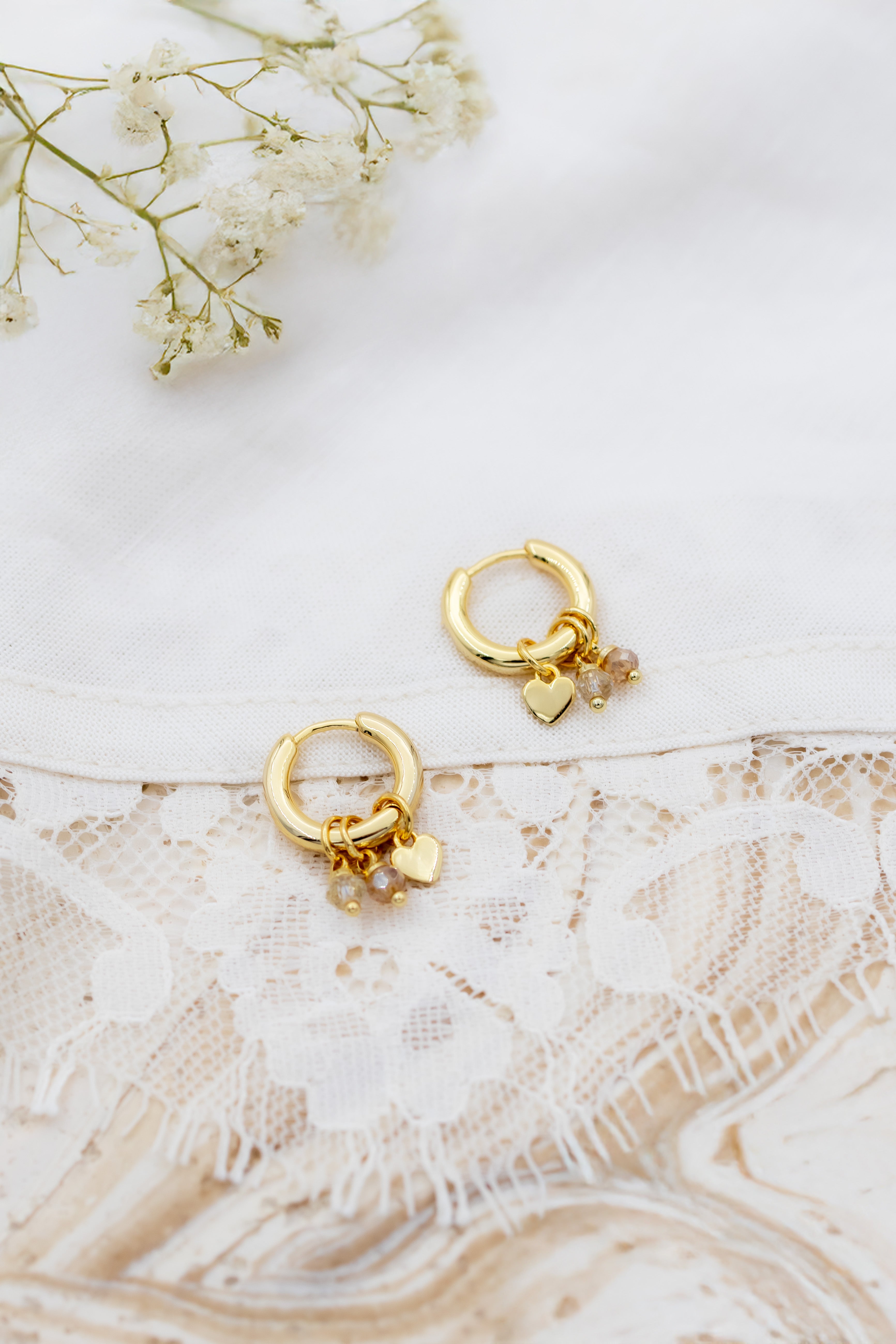Lucente charm hoops