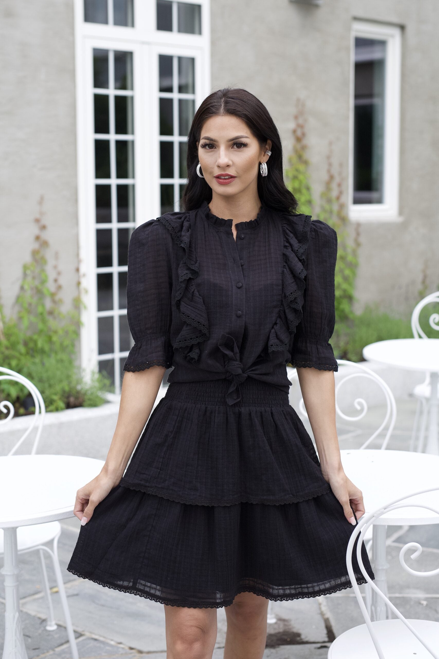 SS21 - Juni bluse sort