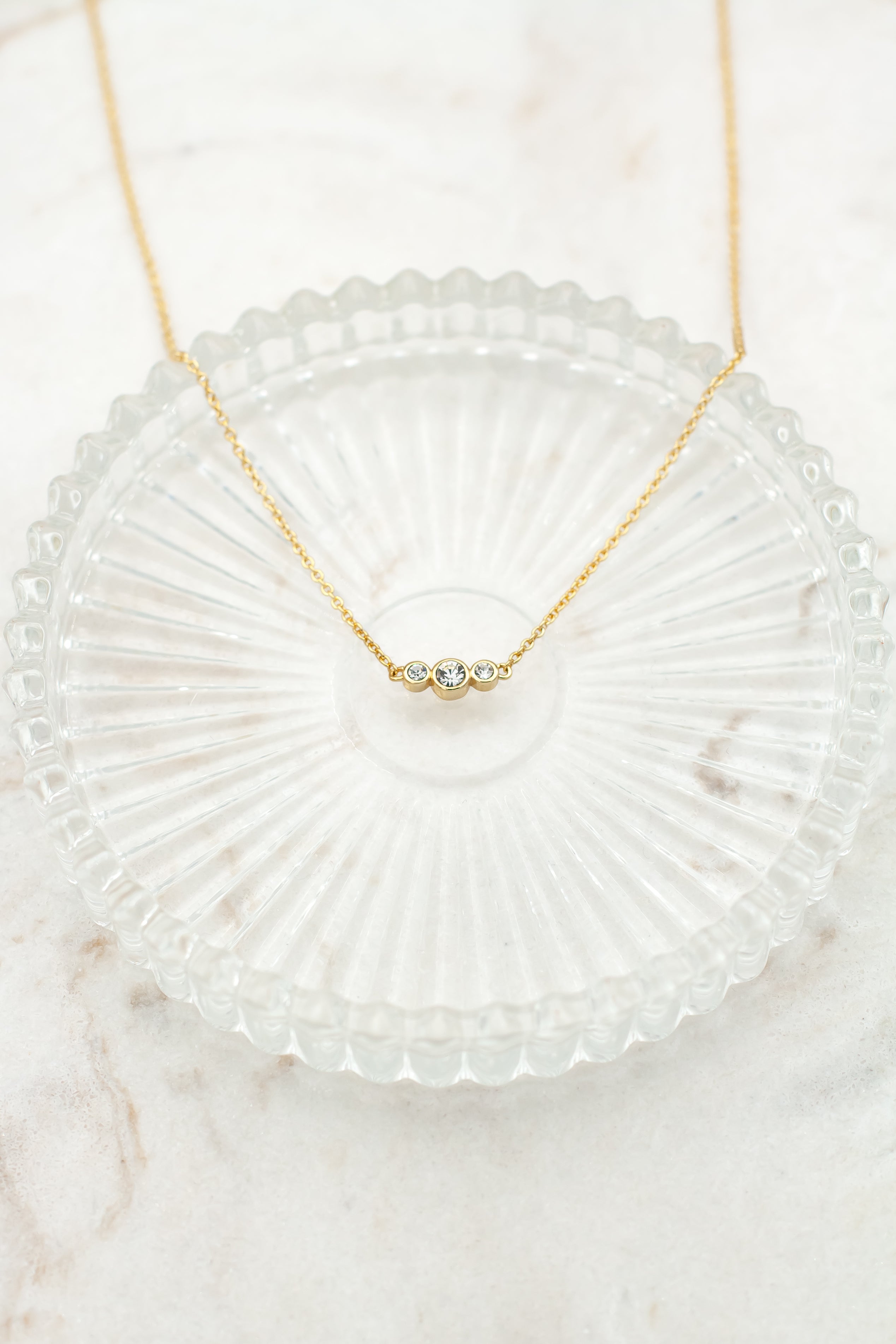 Calla petite necklace