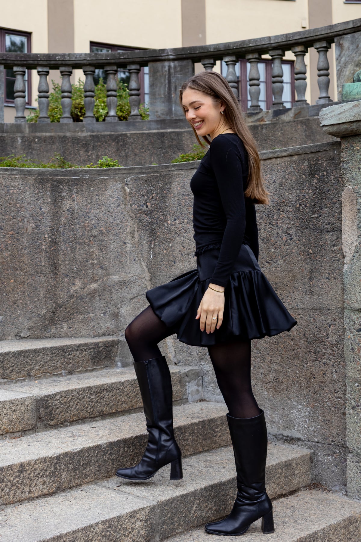 Secrets by B AW26 Tess skirt black