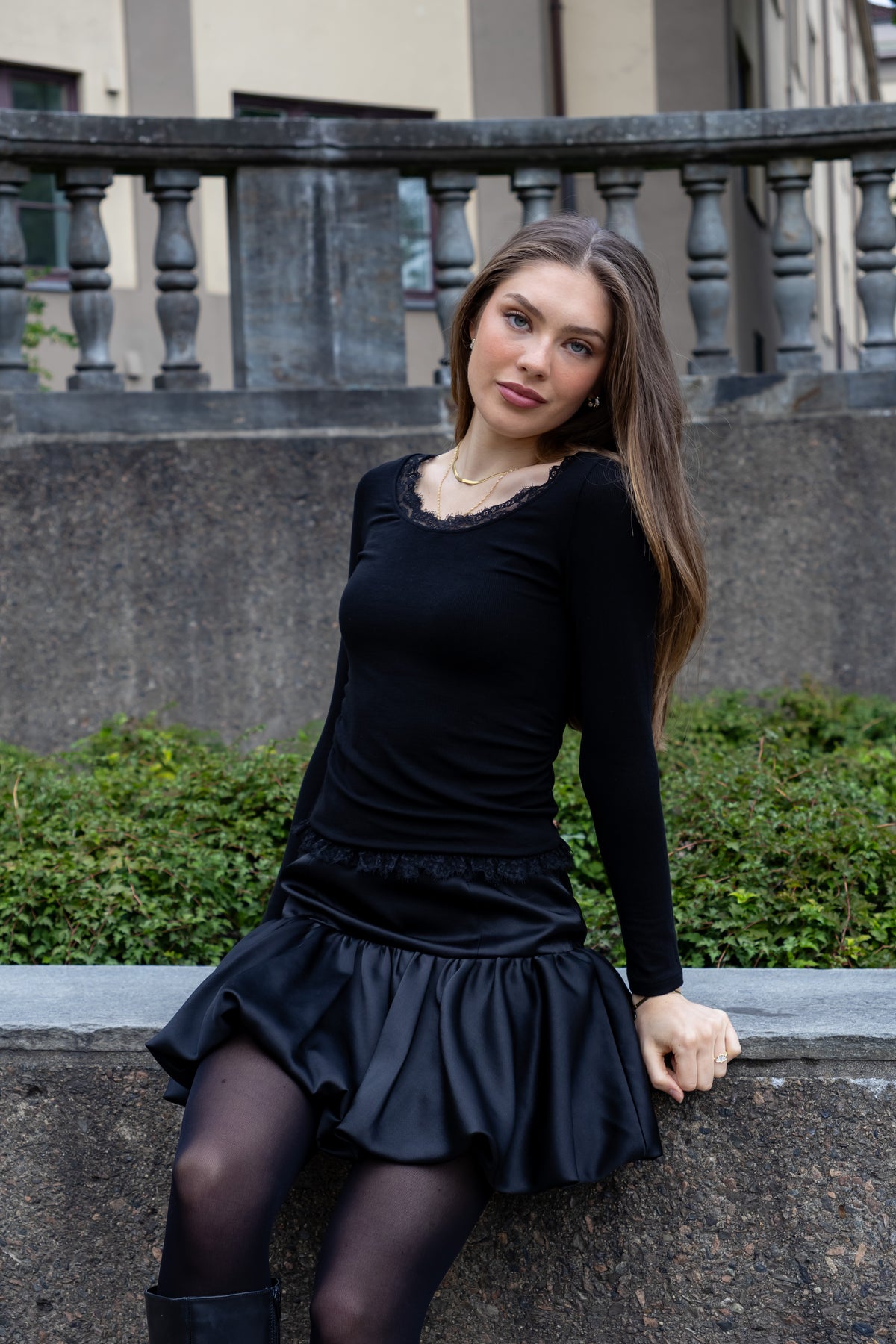 Secrets by B AW26 Tess skirt black