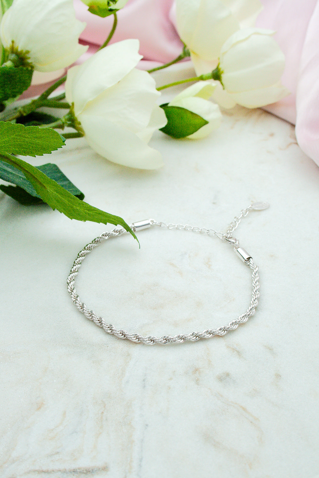 Twisted bracelet thin silver