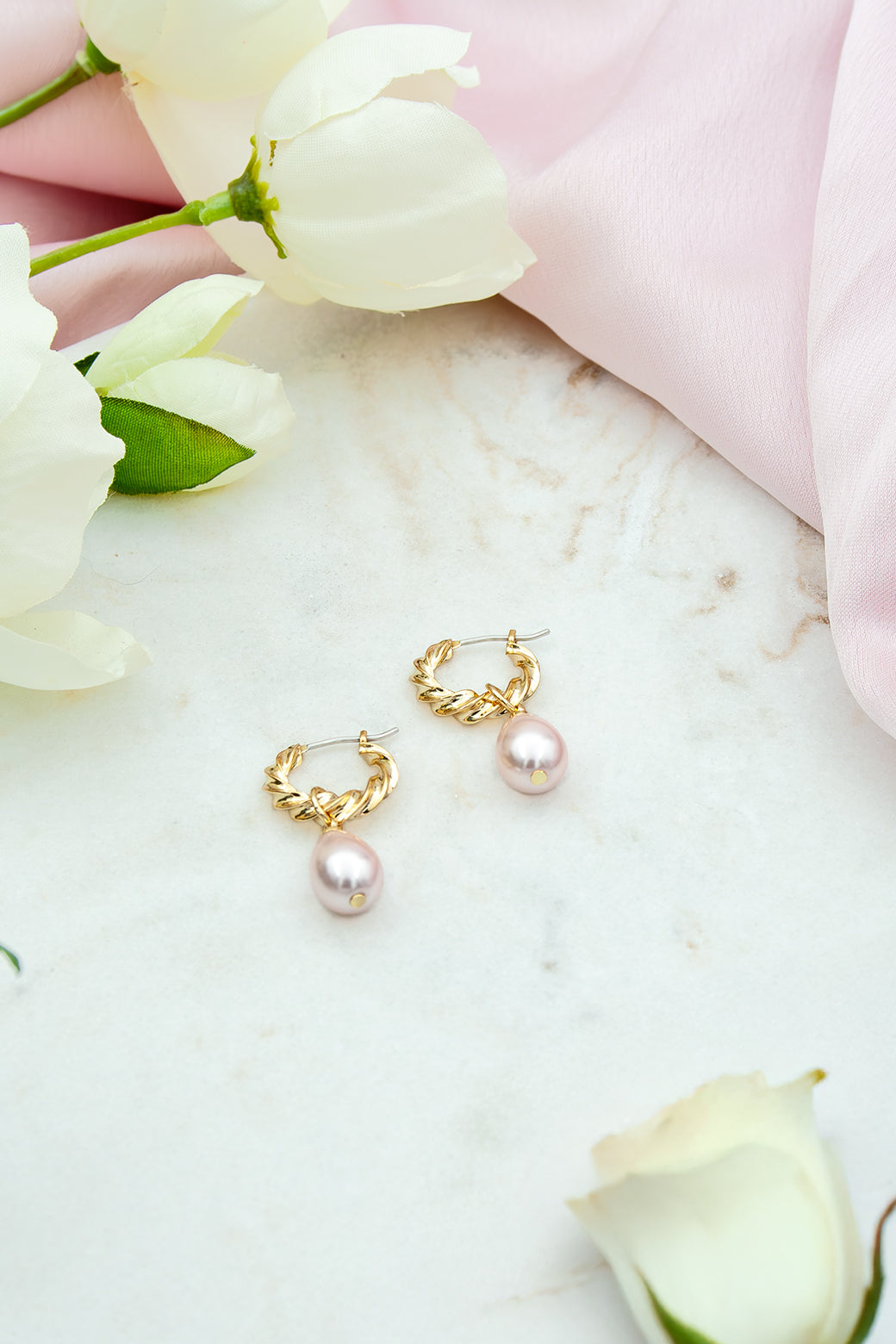 Jade shell pearl earrings pearly pink