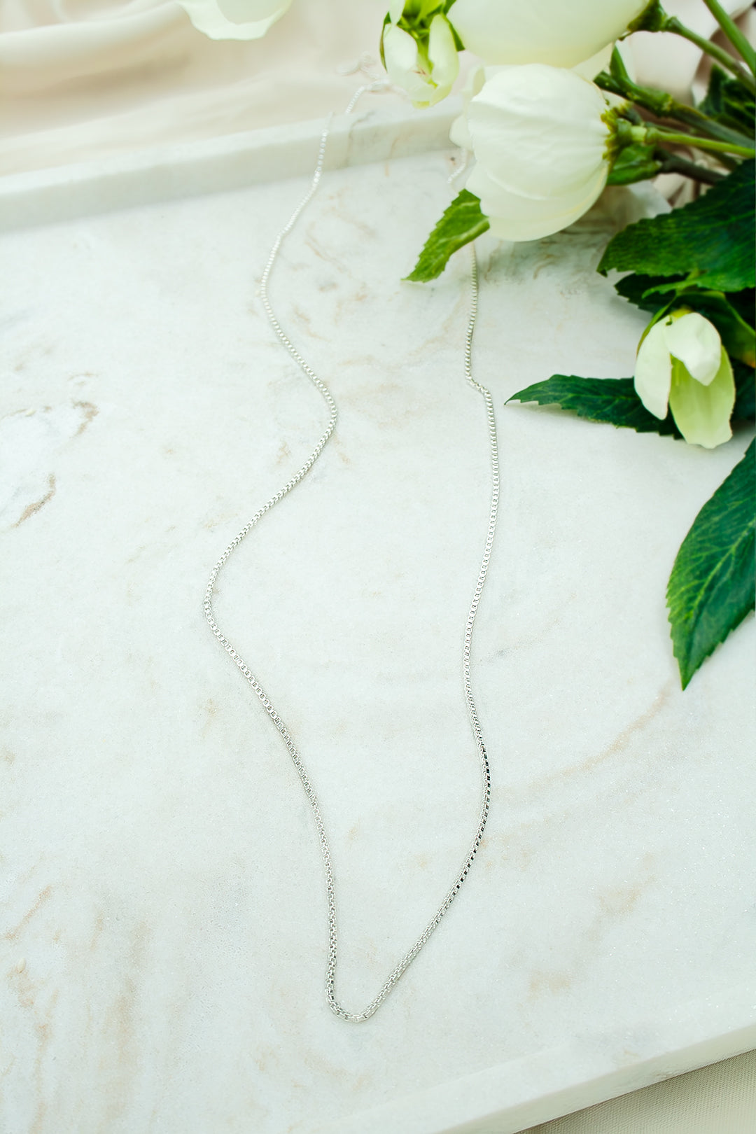 Simple chic chain necklace silver