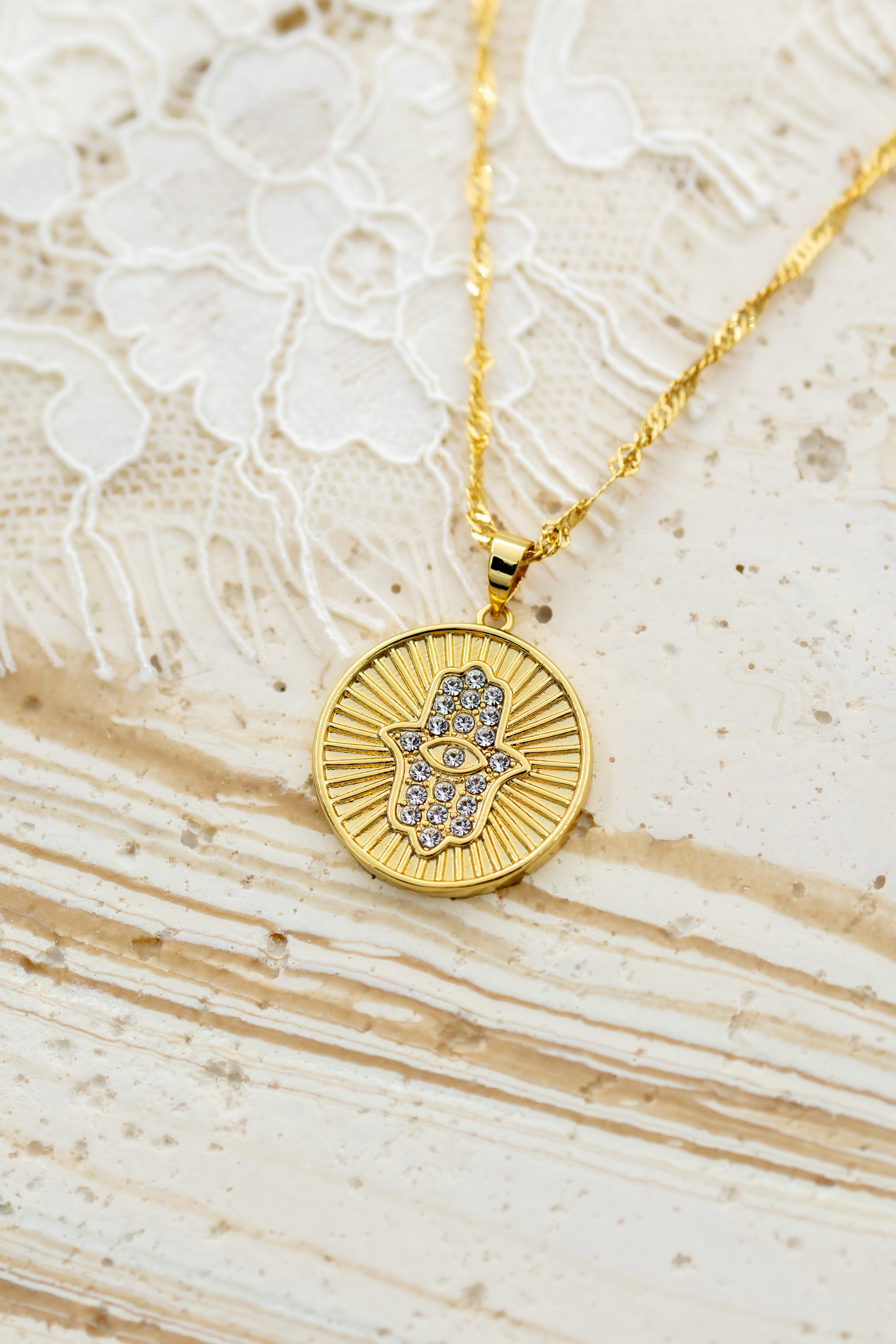 Secret Amulet Hand of protection