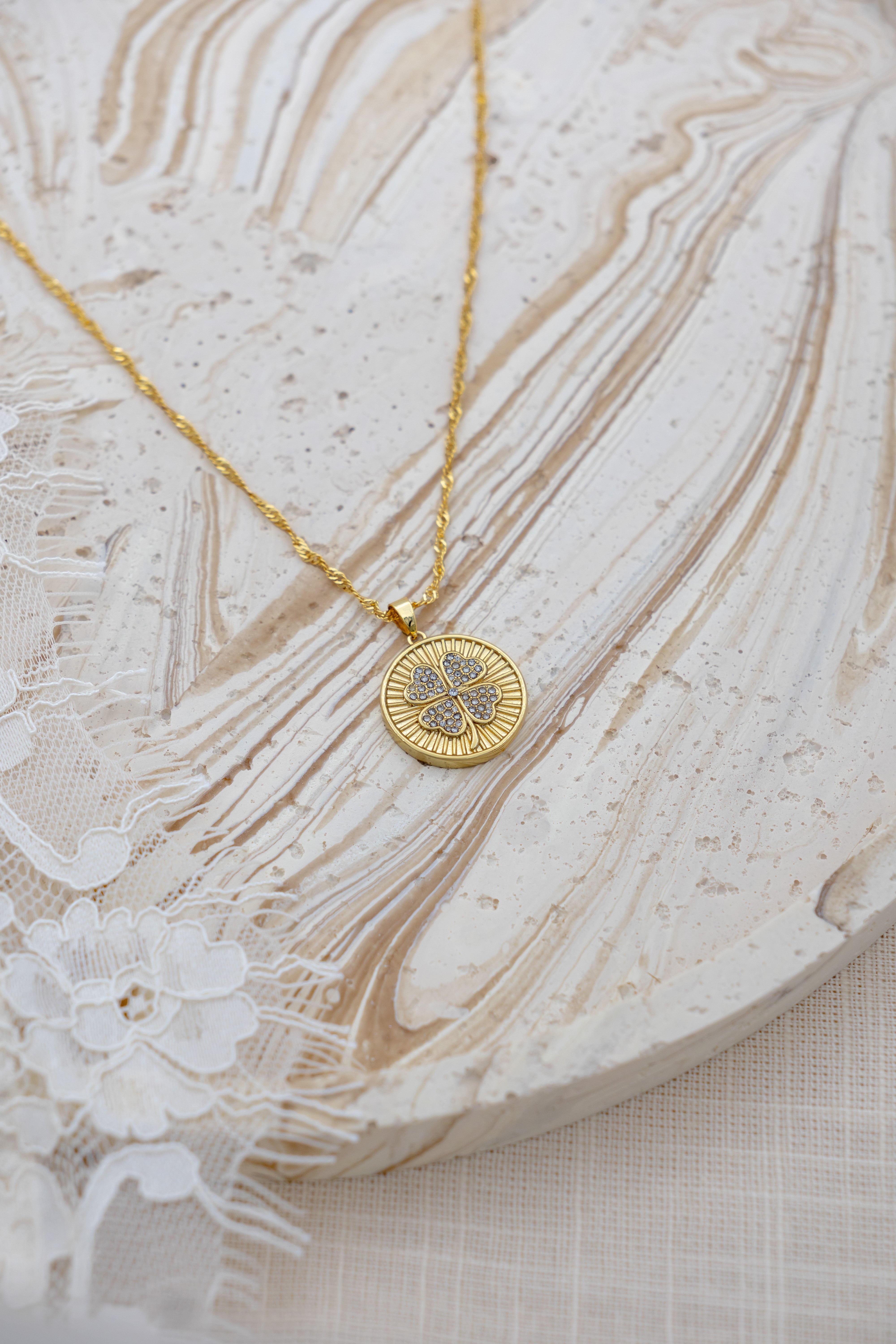 Secret Amulet Lucky clover