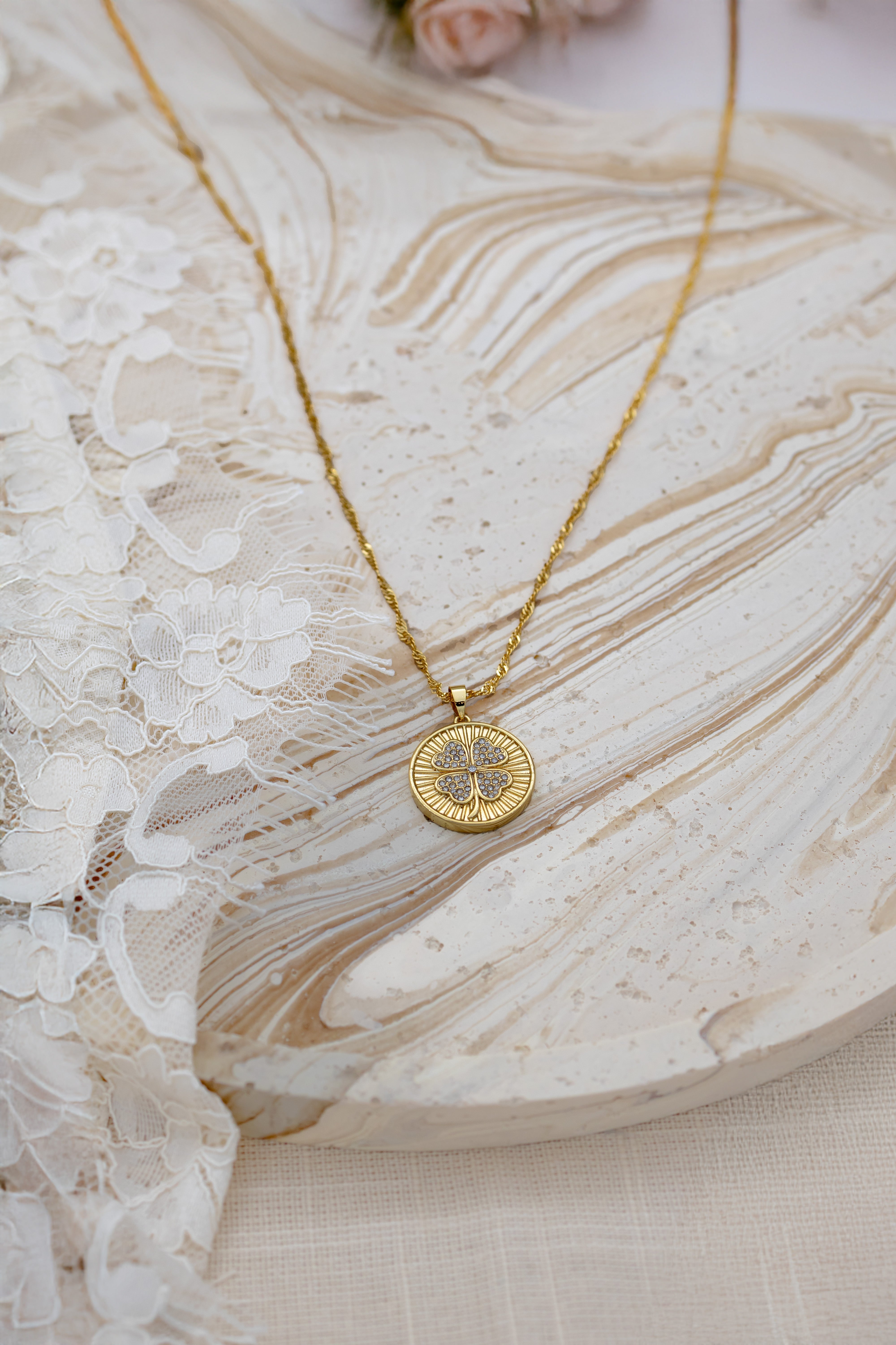 Secret Amulet Lucky clover