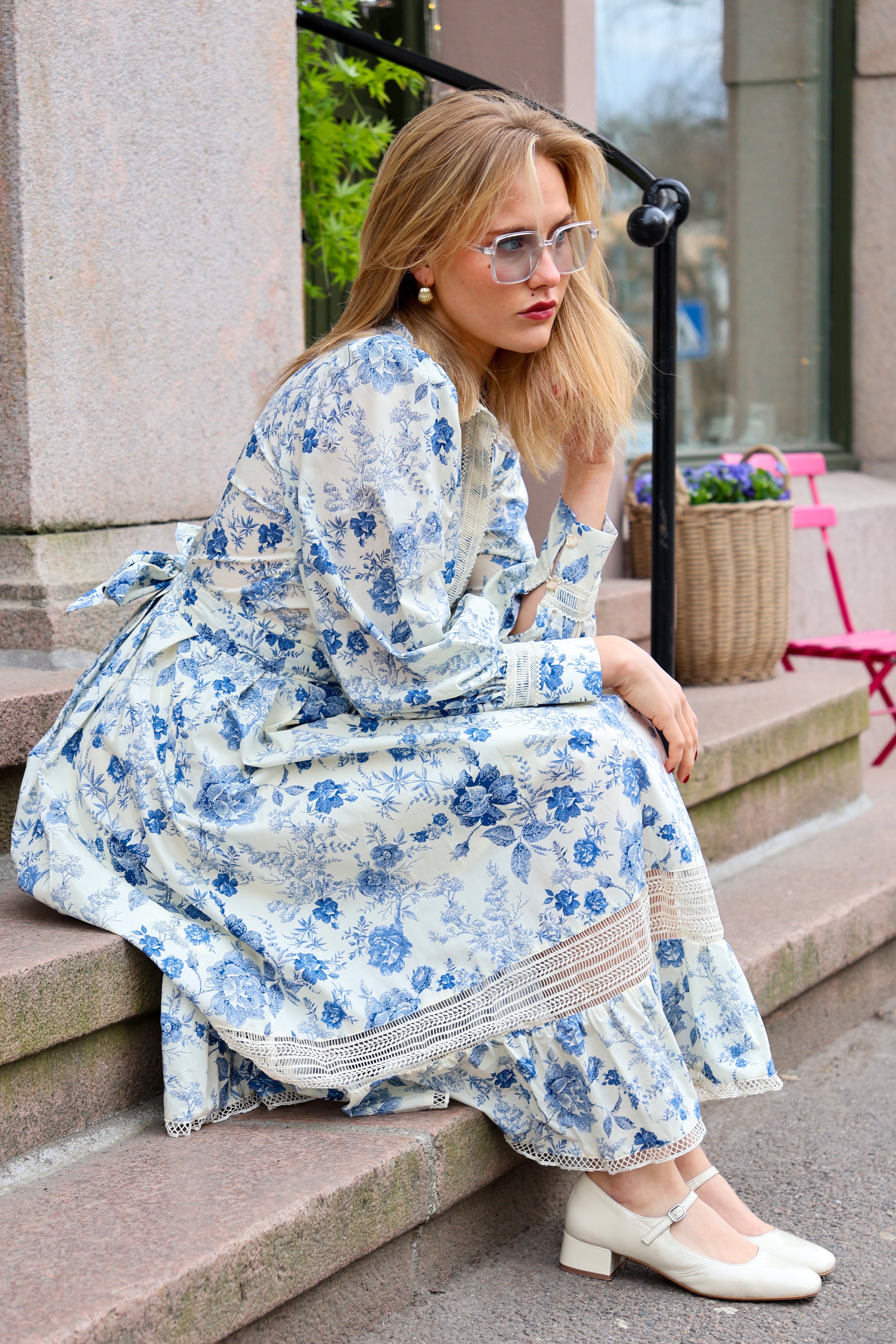 Secrets by B -  Amandine kjole white/blue