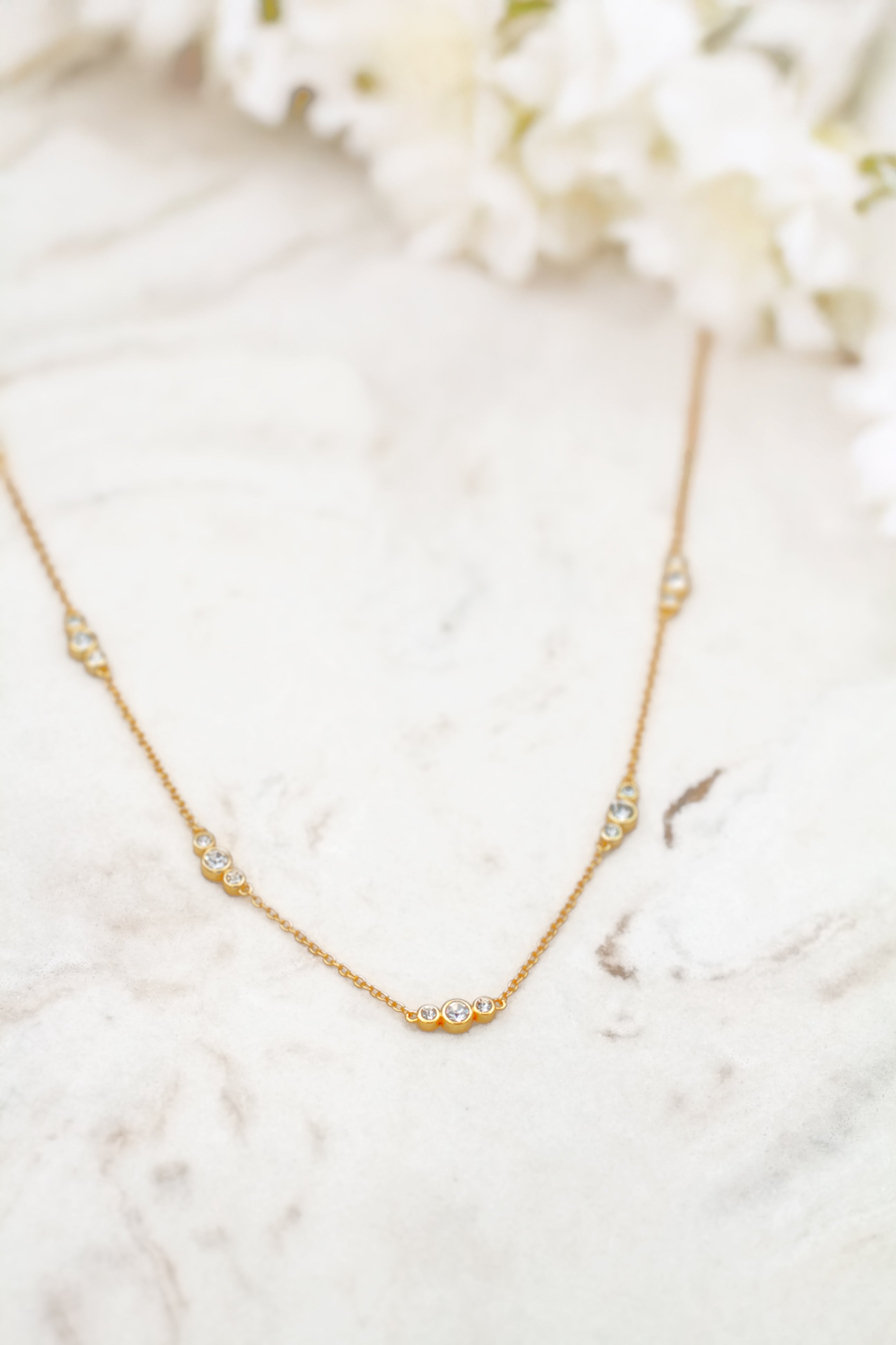 Calla long necklace