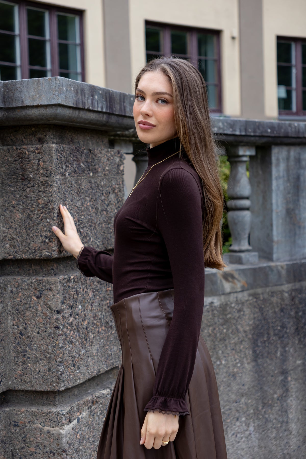 Secrets by B AW26 Cleo top brown