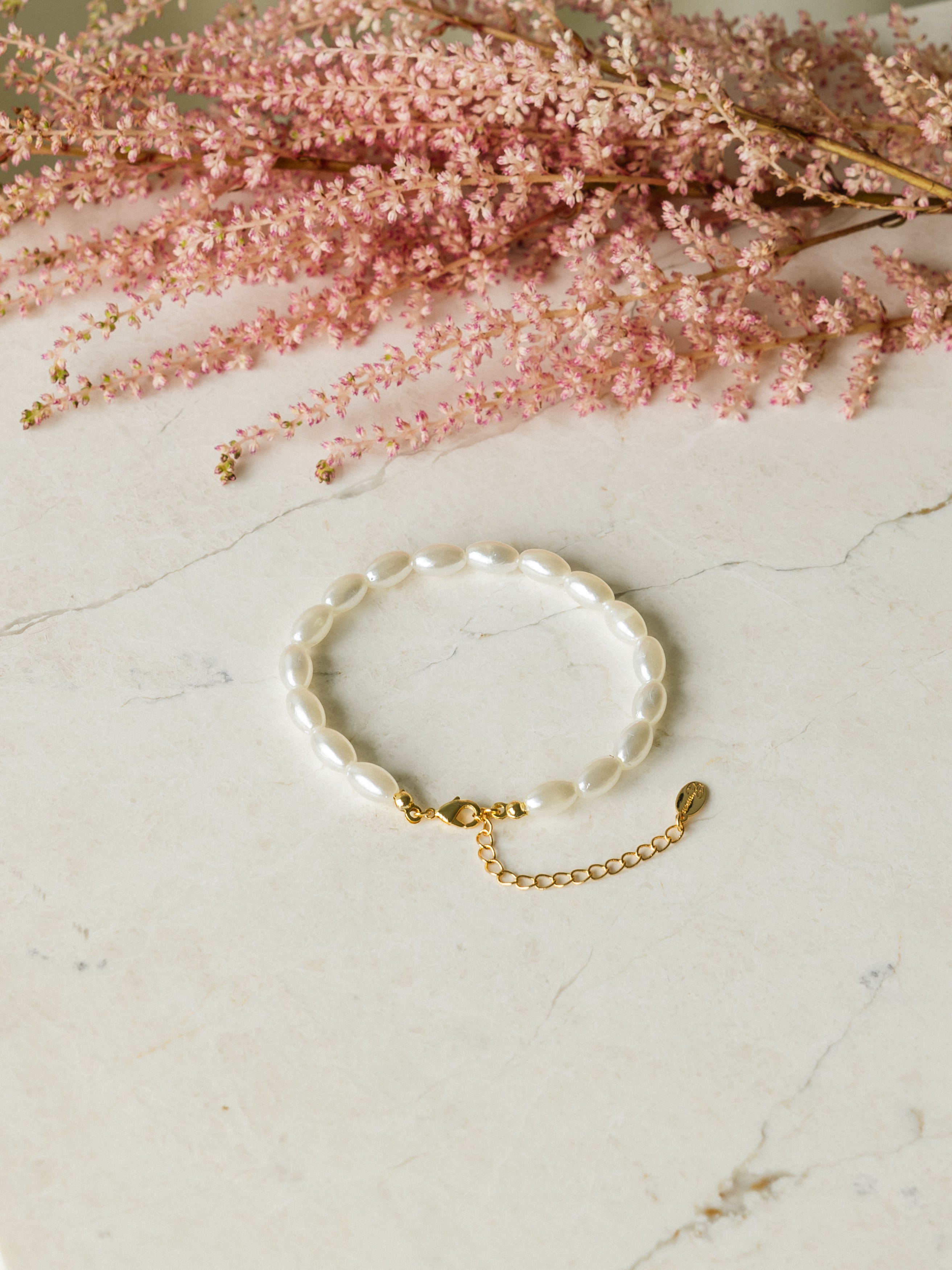 Shell pearl bracelet